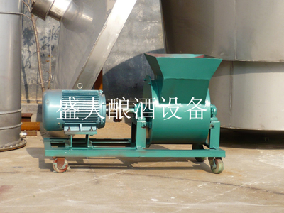 釀酒設備使用的粉碎設備之一揚茬機