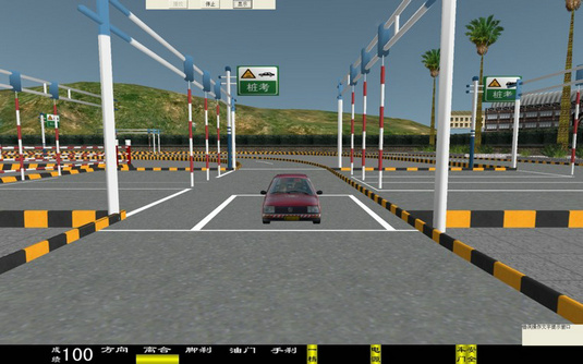 汽車駕駛訓練機